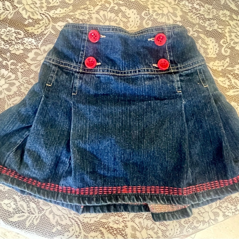 Girls Denim Skirt With Shorts pre owned.